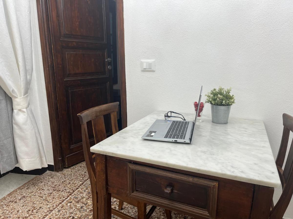 Ferienwohnung Dimora Borsotto Palazzo Storico, Acquario, Porto Antico Genua Exterior foto